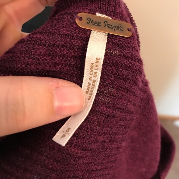 Free People Purple Maroon Sweater Lace Ruffles Oversized High Low Size Small - Picture 8 of 9
